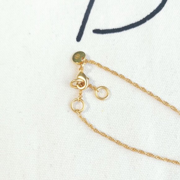 Julie Vos Bracelet - Pavé Teardrop - Pearl Gold - Picture 3 of 3